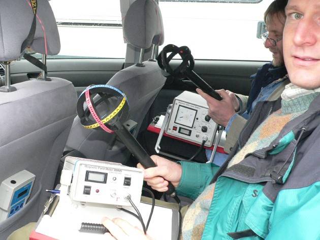e-smog_prius2_magnetfeld_messfahrt.jpg