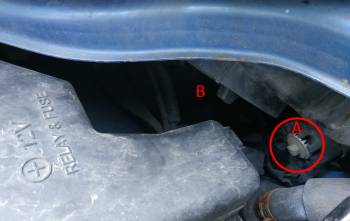 scheinwerfereinstellung_fahrerseite.jpg scheinwerfereinstellung_fahrerseite.jpg