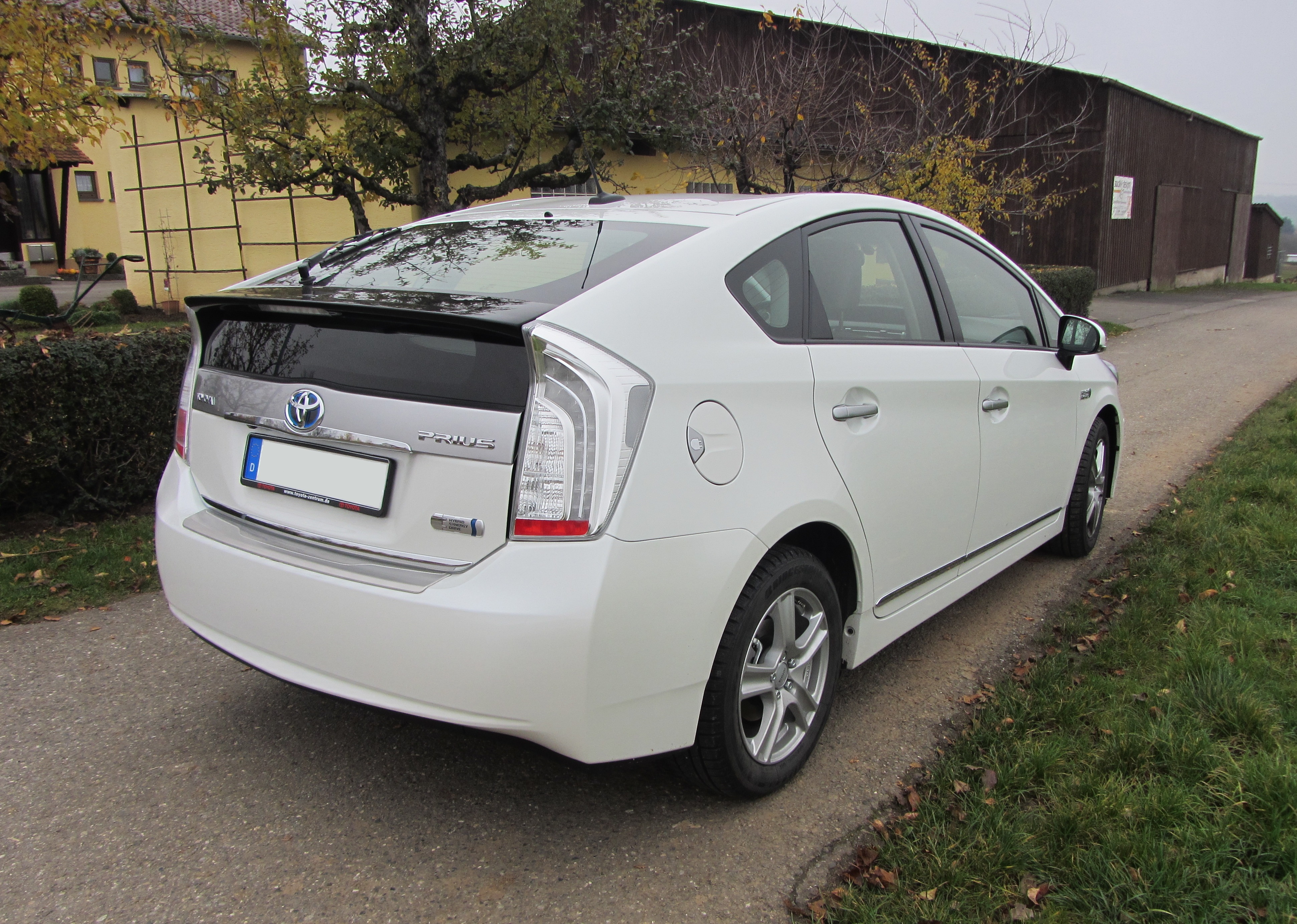 Prius Plug-In.JPG