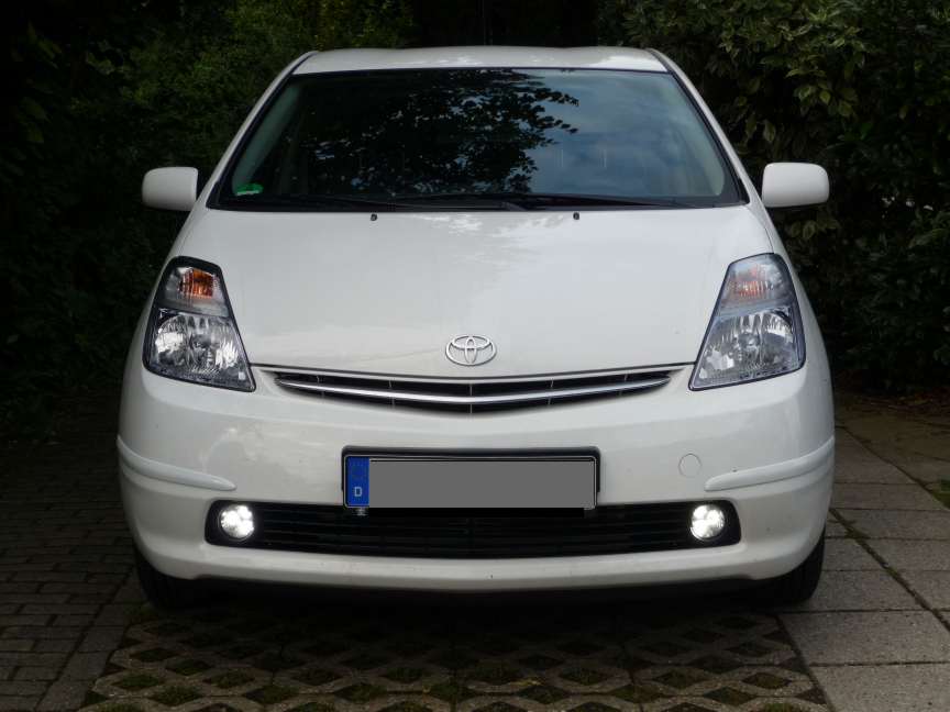 Prius Tagfahrlicht.jpg