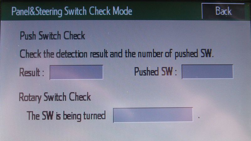 Datei:05 A.1.2.1-Panel&Steering Switch Check Mode (PIII, FL ohne Navi).jpg